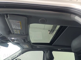 2024 Ford Super Duty F-250 Lariat Crew Cab Medium Bed - miniatura 14