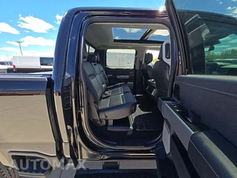 2024 Ford Super Duty F-250 Lariat Crew Cab Medium Bed - miniatura 13