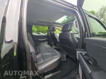 2024 Ford Super Duty F-250 Lariat Crew Cab Medium Bed - miniatura 16