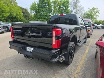 2024 Ford Super Duty F-250 Lariat Crew Cab Medium Bed - miniatura 3