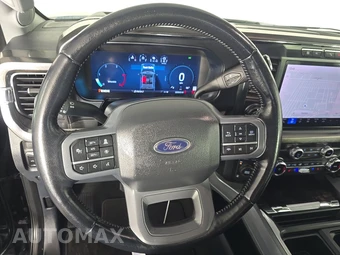 2024 Ford Super Duty F-250 Lariat Crew Cab Medium Bed - miniatura 10