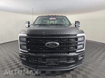 2024 Ford Super Duty F-250 Lariat Crew Cab Medium Bed - miniatura 2