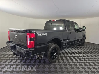 2024 Ford Super Duty F-250 Lariat Crew Cab Medium Bed - miniatura 4