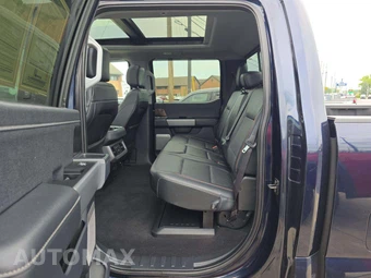 2024 Ford Super Duty F-250 Lariat Crew Cab Medium Bed - miniatura 13