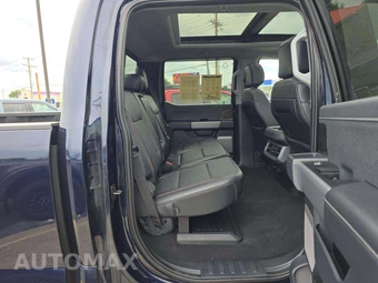 2024 Ford Super Duty F-250 Lariat Crew Cab Medium Bed - miniatura 16
