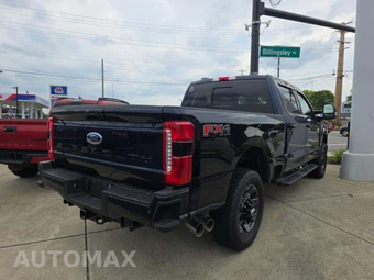 2024 Ford Super Duty F-250 Lariat Crew Cab Medium Bed - miniatura 3