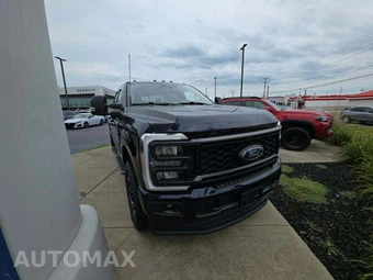 2024 Ford Super Duty F-250 Lariat Crew Cab Medium Bed - miniatura 4