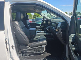 2024 Ford Super Duty F-250 Lariat Crew Cab Medium Bed - miniatura 15