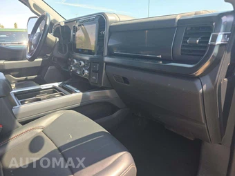 2024 Ford Super Duty F-250 Lariat Crew Cab Medium Bed - miniatura 16