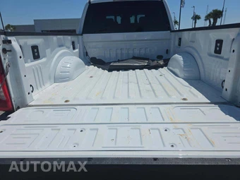 2024 Ford Super Duty F-250 Lariat Crew Cab Medium Bed - miniatura 19