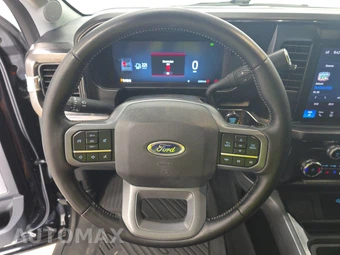 2024 Ford Super Duty F-250 Lariat Crew Cab Medium Bed - miniatura 10