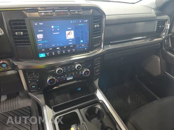 2024 Ford Super Duty F-250 Lariat Crew Cab Medium Bed - miniatura 11