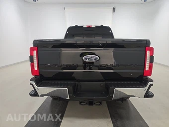 2024 Ford Super Duty F-250 Lariat Crew Cab Medium Bed - miniatura 5