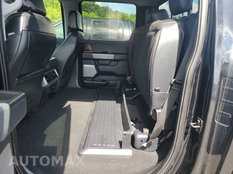 2024 Ford Super Duty F-250 Lariat Crew Cab Medium Bed - miniatura 13