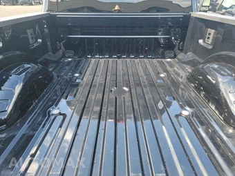 2024 Ford Super Duty F-250 Lariat Crew Cab Medium Bed - miniatura 16