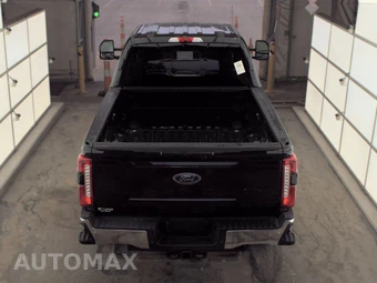 2024 Ford Super Duty F-250 Lariat Crew Cab Medium Bed - miniatura 5