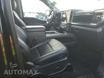 2024 Ford Super Duty F-250 Lariat Crew Cab Medium Bed - miniatura 8
