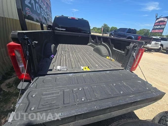 2024 Ford Super Duty F-250 Lariat Crew Cab Medium Bed - miniatura 14