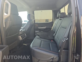 2024 Ford Super Duty F-250 Lariat Crew Cab Medium Bed - miniatura 13