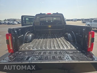 2024 Ford Super Duty F-250 Lariat Crew Cab Medium Bed - miniatura 16