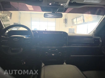 2024 Ford Super Duty F-250 Lariat Crew Cab Medium Bed - miniatura 11