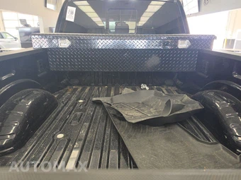 2024 Ford Super Duty F-250 Lariat Crew Cab Medium Bed - miniatura 16