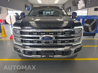 2024 Ford Super Duty F-250 Lariat Crew Cab Medium Bed - miniatura 2
