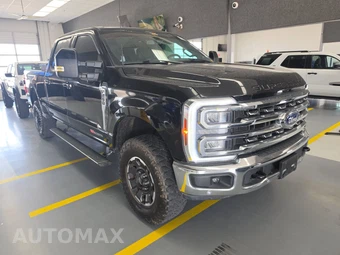 2024 Ford Super Duty F-250 Lariat Crew Cab Medium Bed - miniatura 3