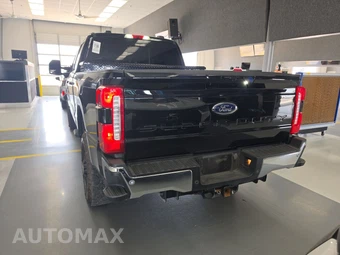 2024 Ford Super Duty F-250 Lariat Crew Cab Medium Bed - miniatura 5