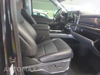 2024 Ford Super Duty F-250 Lariat Crew Cab Medium Bed - miniatura 8