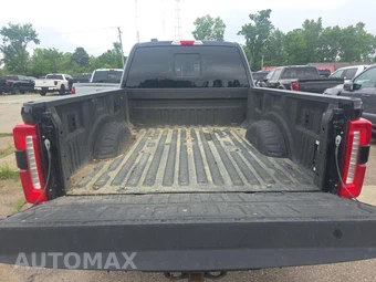 2024 Ford Super Duty F-250 Lariat Crew Cab Medium Bed - miniatura 19