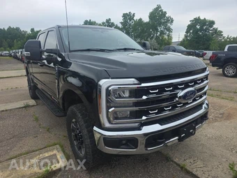 2024 Ford Super Duty F-250 Lariat Crew Cab Medium Bed - miniatura 3