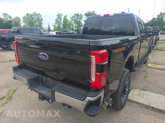 2024 Ford Super Duty F-250 Lariat Crew Cab Medium Bed - miniatura 4