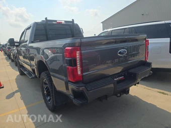 2024 Ford Super Duty F-250 Lariat Crew Cab Medium Bed - miniatura 6
