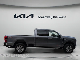 2024 Ford Super Duty F-250 Lariat Crew Cab Medium Bed - miniatura 8