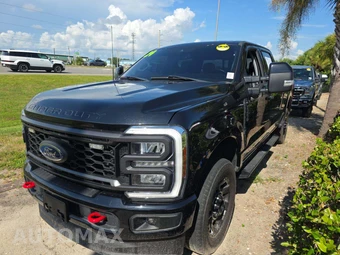 2024 Ford Super Duty F-250 Lariat Crew Cab Medium Bed - miniatura 1