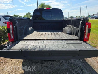 2024 Ford Super Duty F-250 Lariat Crew Cab Medium Bed - miniatura 14