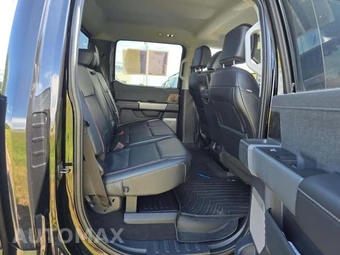 2024 Ford Super Duty F-250 Lariat Crew Cab Medium Bed - miniatura 16