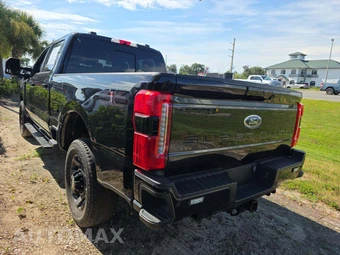2024 Ford Super Duty F-250 Lariat Crew Cab Medium Bed - miniatura 2