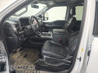 2024 Ford Super Duty F-250 Lariat Crew Cab Medium Bed - miniatura 7