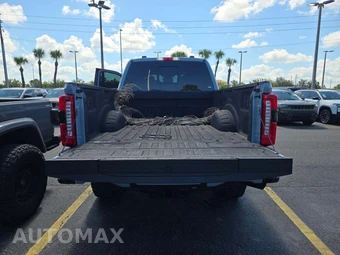 2024 Ford Super Duty F-250 Lariat Crew Cab Medium Bed - miniatura 14