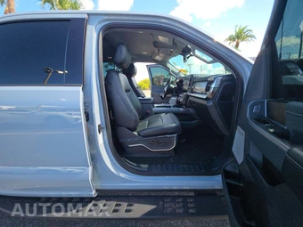 2024 Ford Super Duty F-250 Lariat Crew Cab Medium Bed - miniatura 18