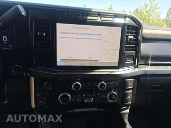 2024 Ford Super Duty F-250 Lariat Crew Cab Medium Bed - miniatura 11