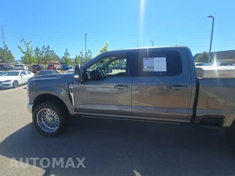 2024 Ford Super Duty F-250 Lariat Crew Cab Medium Bed - miniatura 3