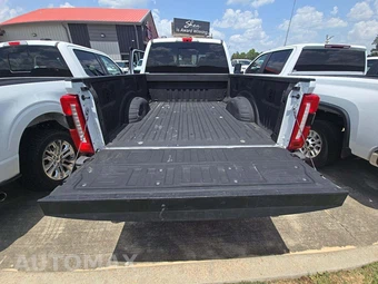 2024 Ford Super Duty F-250 Lariat Crew Cab Medium Bed - miniatura 14