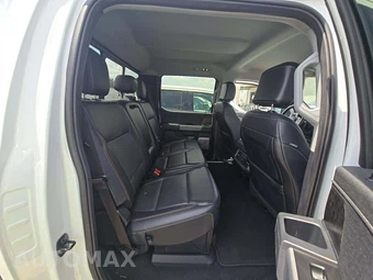 2024 Ford Super Duty F-250 Lariat Crew Cab Medium Bed - miniatura 16