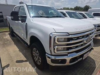 2024 Ford Super Duty F-250 Lariat Crew Cab Medium Bed - miniatura 4