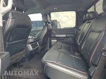 2024 Ford Super Duty F-250 Lariat Crew Cab Medium Bed - miniatura 13
