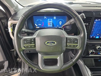 2024 Ford Super Duty F-250 Lariat Crew Cab Medium Bed - miniatura 10