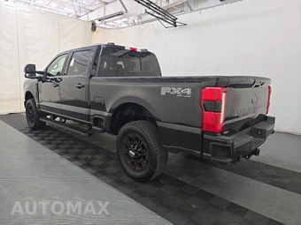 2024 Ford Super Duty F-250 Lariat Crew Cab Medium Bed - miniatura 6
